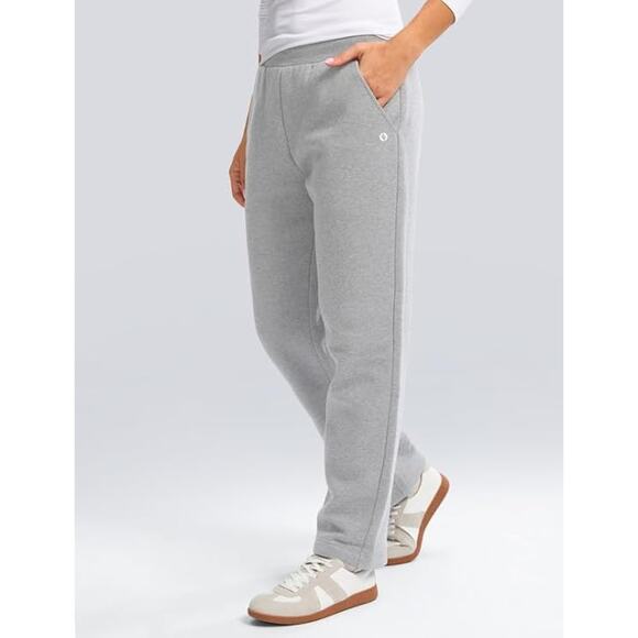 New Size XL Straight Leg Fleece Lined Sweatpants with Pockets and Drawstring - Picture 2 of 5